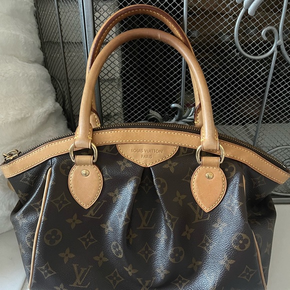 Louis Vuitton Monogram PM Tivoli bag - Picture 3 of 12